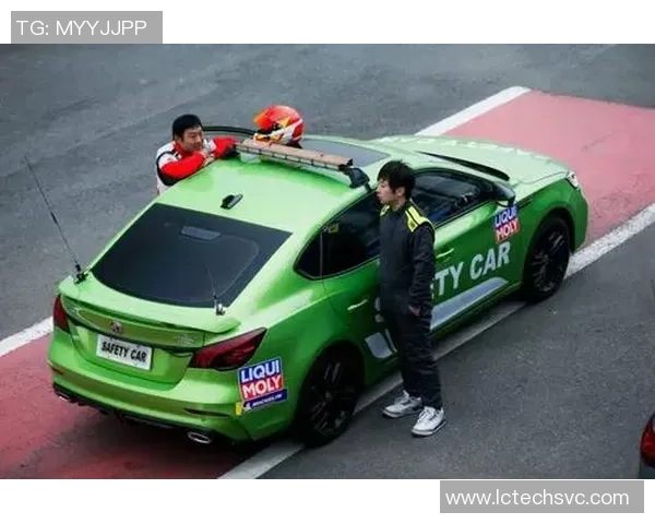 重庆网球队在欧锦赛中展现卓越团队协作精神与竞技风采 重庆网球队在欧锦赛中展现卓越团队协作精神与竞技风采